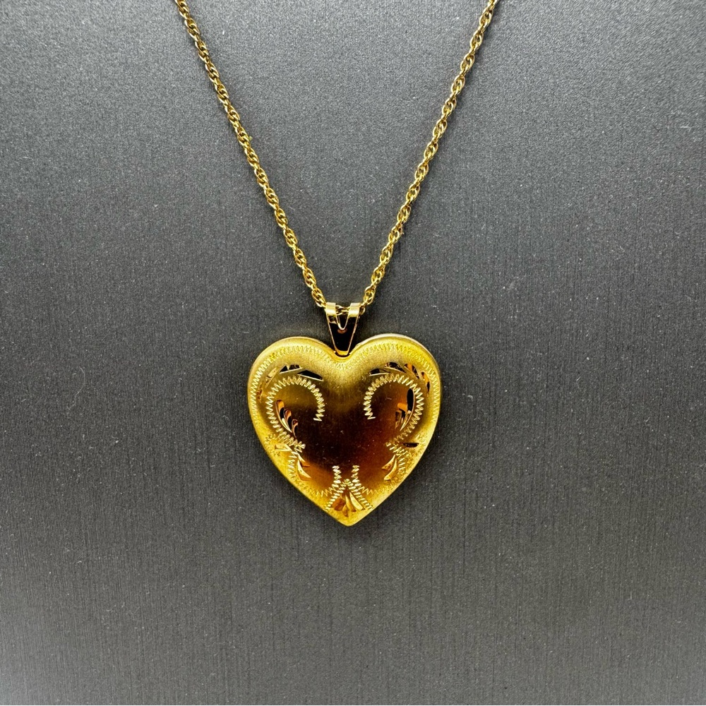 Vintage 14K Gold-Filled Heart Locket Pendant and Necklace ppc 24 inch chain